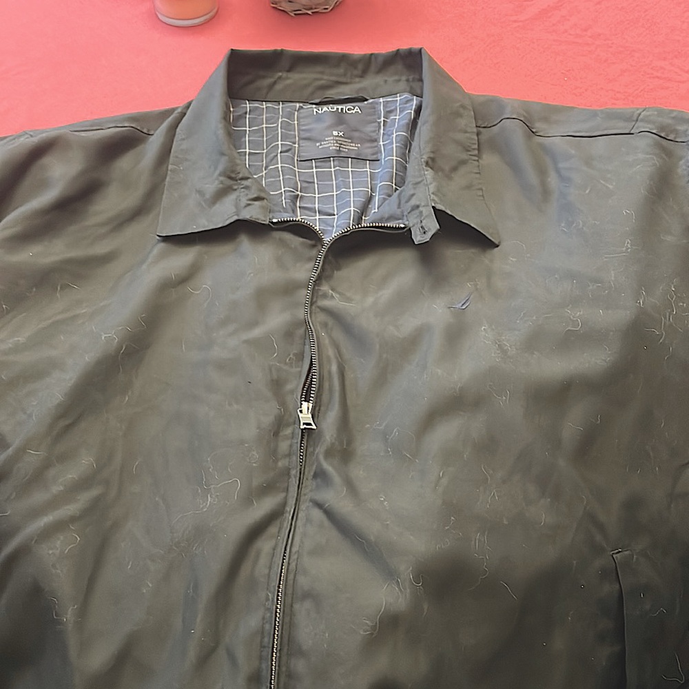 Mens Nautica navy blue lightweight jacket size 5X beautiful condition.